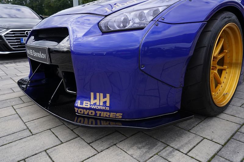 Nissan GT-R 3.8i V6 Liberty Walk 615 PS - fotka 11 z 31