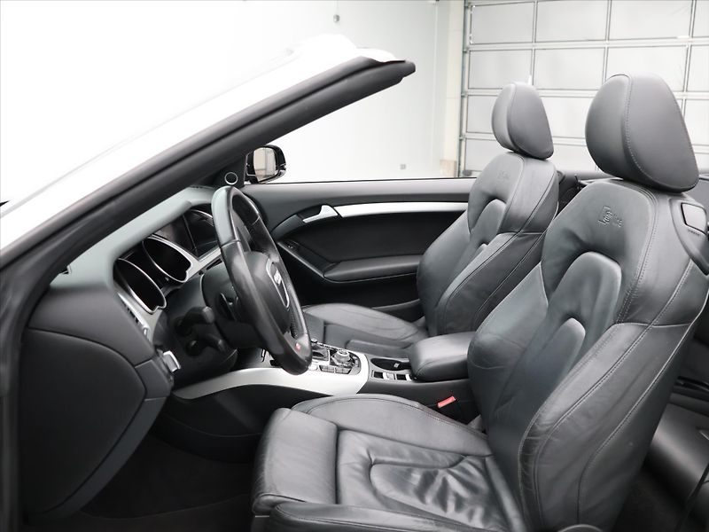 Audi A5 3,0 TDI 176kW quattro S-line - fotka 19 z 41