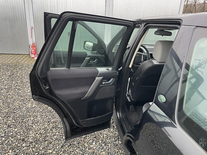 Land Rover Freelander 2.2TD4 160PS 4x4 136TKM SPORT! - fotka 122 z 201
