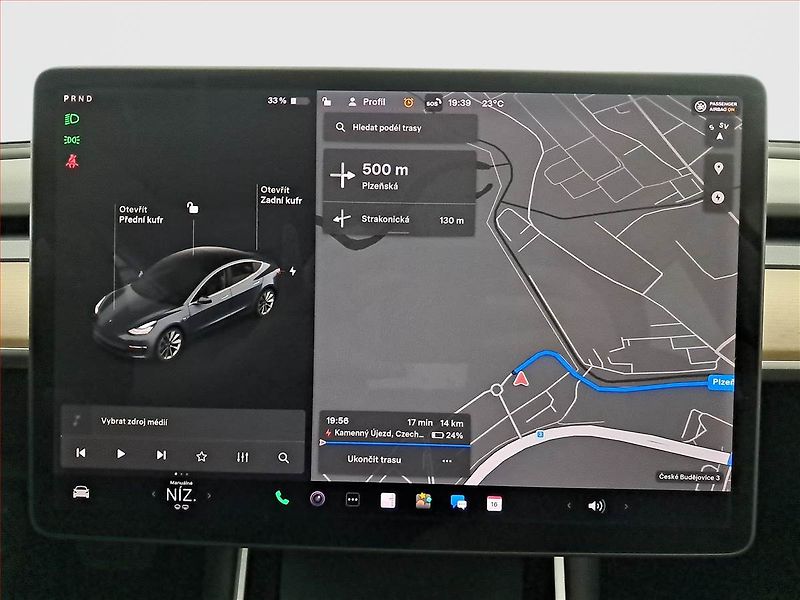 Tesla Model 3 (2020) Std Range Plus 52kWh, SoH 81% - fotka 13 z 25