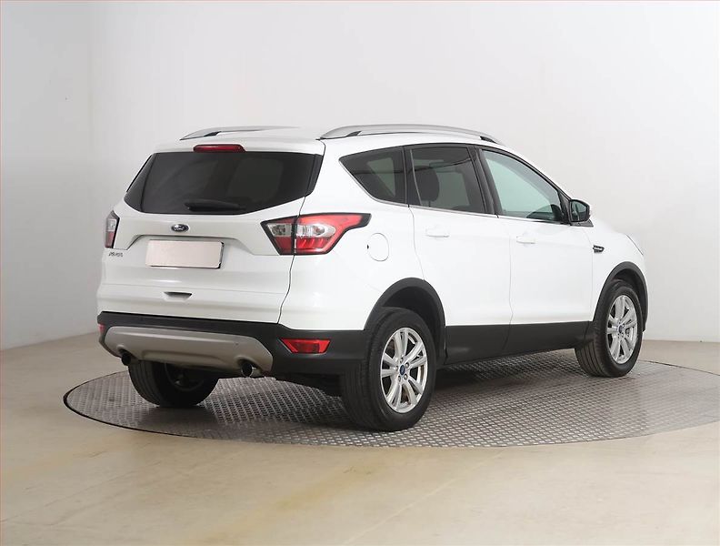 Ford Kuga (2018) 1.5 TDCi, Serv.kniha, Navi - fotka 5 z 19