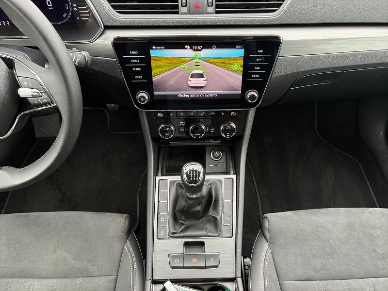 Škoda Superb (2023) STYLE 2.0TDI 110kW CZ DPH - fotka 10 z 11