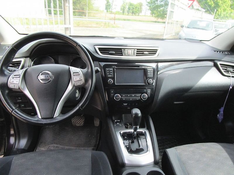 Nissan Qashqai 1,6DCI-96KW-AUTOMAT - fotka 18 z 28