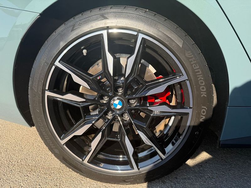 BMW Řada 4 M440i xDrive GranCoupé 09/2025 - fotka 23 z 23