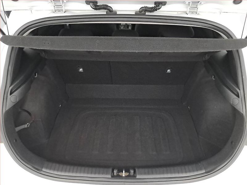 Kia Ceed (2021) 1.5 T-GDI, Automat, Serv.kniha - fotka 14 z 19