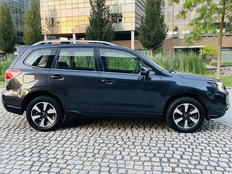 Subaru Forester 2.0i 4x4 AUT KAMERA VÝHŘEV LED - fotka 12 z 42