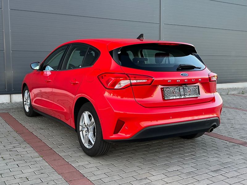 Ford Focus (2021) 1.0 EcoBoost-P.KAMERA - fotka 6 z 49