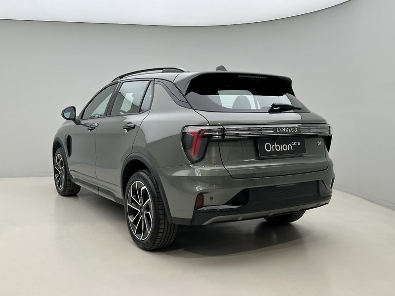 Lynk & Co 01 CORE PHEV AUT CZ 1.maj - fotka 10 z 46