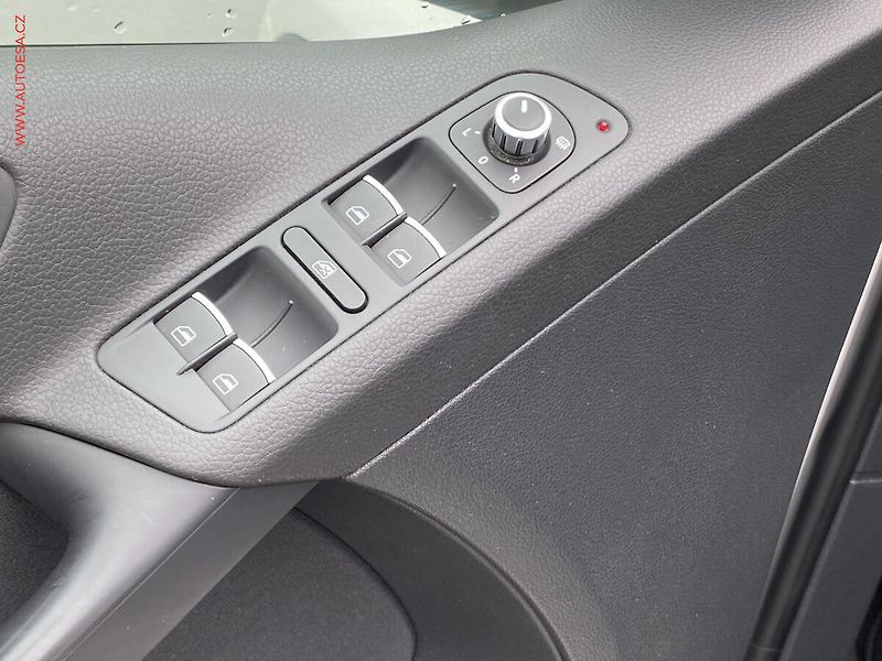 Volkswagen Tiguan (2013) 2.0 TDi 4x4, Life, DSG - fotka 11 z 15