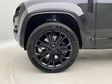 Land Rover Defender (2026) P635 OCTA BLACK AWD - náhled 15
