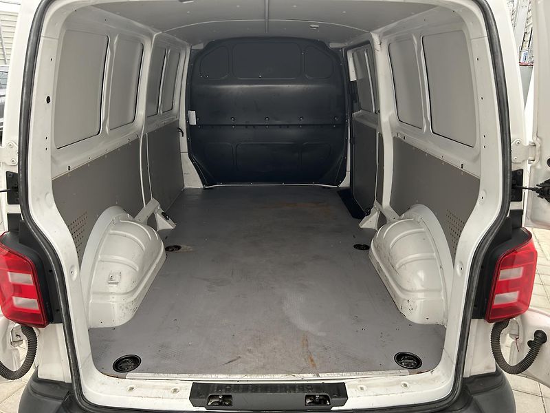 Volkswagen Transporter 2.0 TDI - fotka 23 z 25