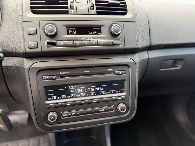 Škoda Fabia 1.2 TSI, 77kw, DSG - fotka 10 z 12