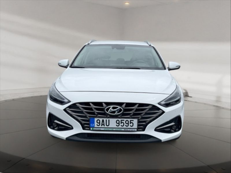 Hyundai i30 1,0 TGDI 120 Smart - fotka 2 z 10