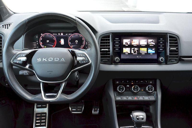Škoda Karoq (2025) 2.0 TSI 140 KW 4x4 SportLINE D - fotka 5 z 27