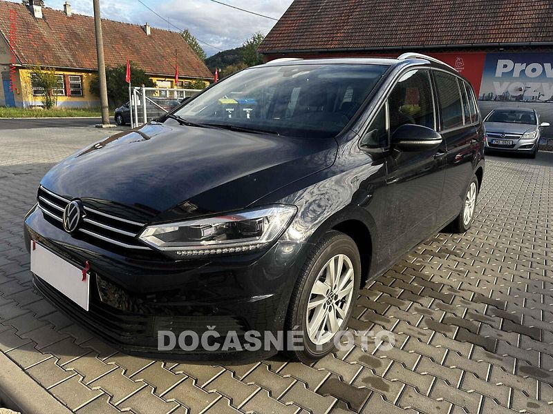 Volkswagen Touran (2022) 2.0tdi - fotka 1 z 3