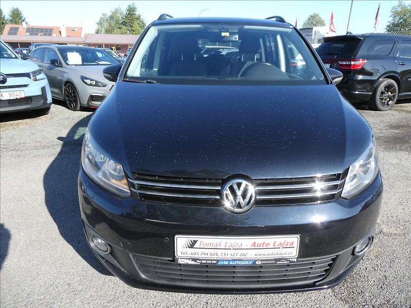 Volkswagen Touran 1,6 TDi 77kW 7.MÍST,navigace - fotka 4 z 43