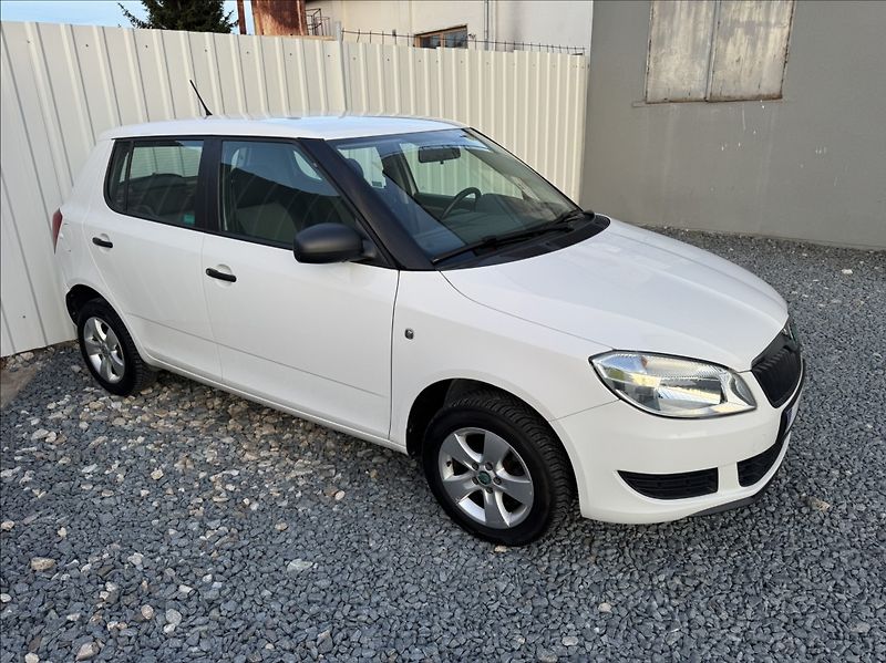 Škoda Fabia 1,4 i 16V 63kW KLIMA 1.maj. ČR - fotka 7 z 43