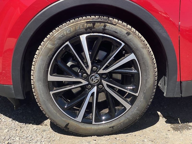 Toyota C-HR 2.0HEV, ČR-1m, Executive, 4x4 - fotka 10 z 18