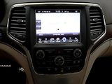 Jeep Grand Cherokee 3.0 CRDI 184kW Overland 4WD - náhled 25