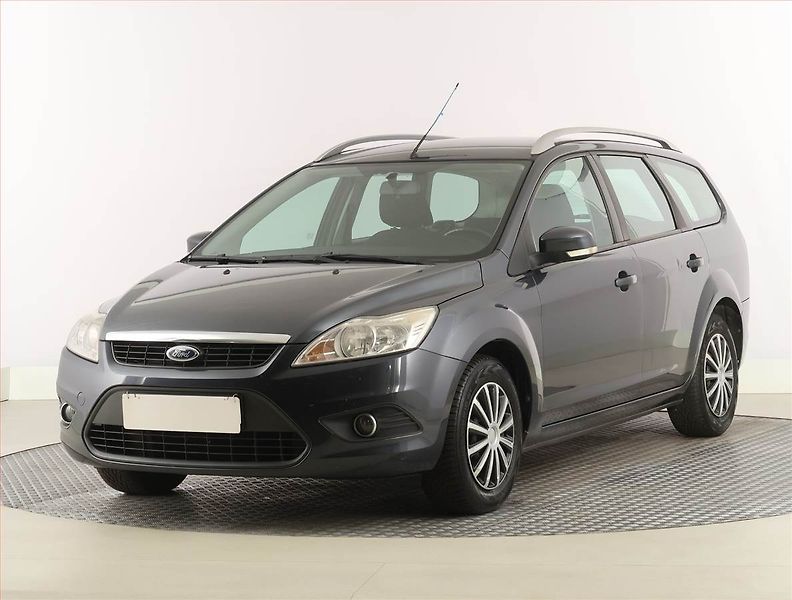 Ford Focus (2009) 1.6 16V, nová STK, servisované - fotka 2 z 14