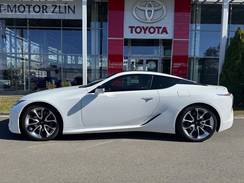 Lexus LC 500h 500 - fotka 5 z 13
