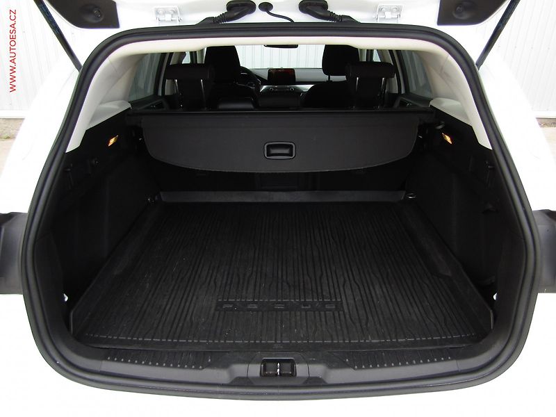 Ford Focus (2019) 2.0 ECOBLUE, ČR, AC, navi - fotka 7 z 18