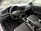 Volkswagen T-Roc 1.5 TSI 110 kW - náhled 12