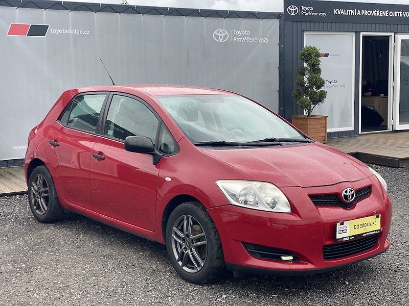 Toyota Auris 1.6i, ČR, TeraCool, po servisu - fotka 1 z 12
