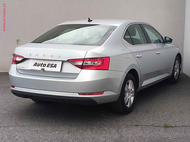 Škoda Superb (2022) 2.0 TDi, 2.maj,ČR, Ambition - fotka 4 z 25