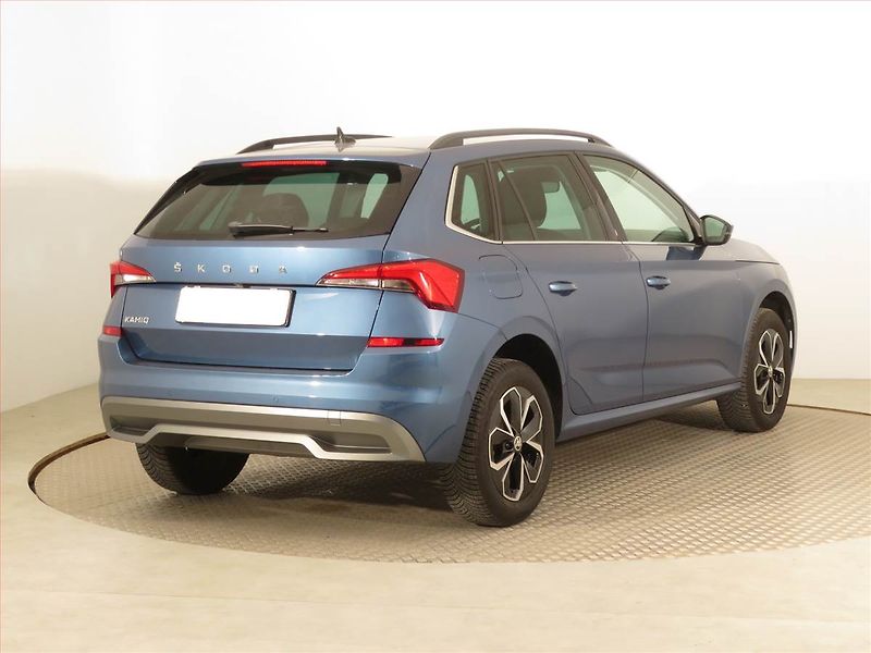 Škoda Kamiq (2021) 1.0 TSI, Serv.kniha, Tempomat - fotka 5 z 17