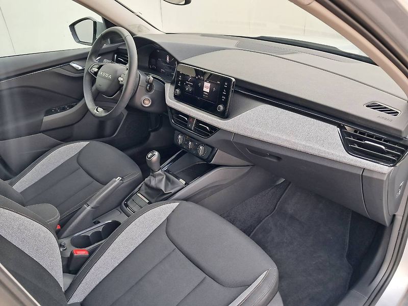 Škoda Kamiq (2025) SELECTION 1.0 TSI  / 85 kW M6 - fotka 17 z 24