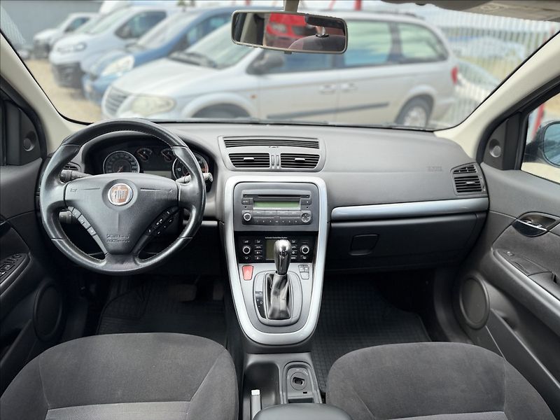 Fiat Croma 1,9 JTD AUTOMAT - fotka 18 z 25