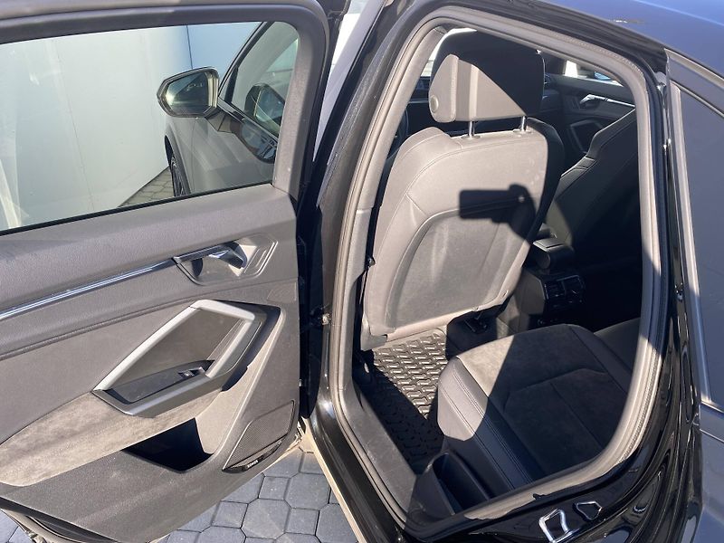 Audi Q3 RS Quattro STT 2,5TFSI - fotka 8 z 27