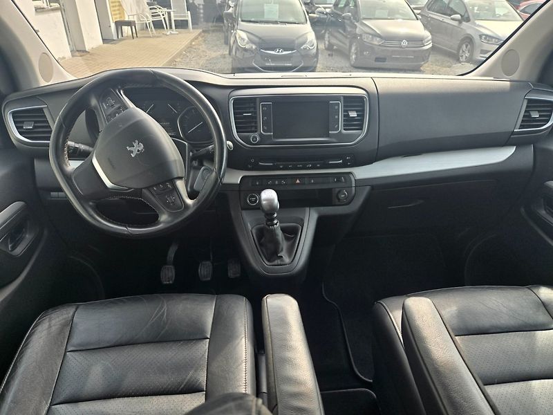Peugeot Traveller (2016) 2.0 HDi DPH - fotka 14 z 24