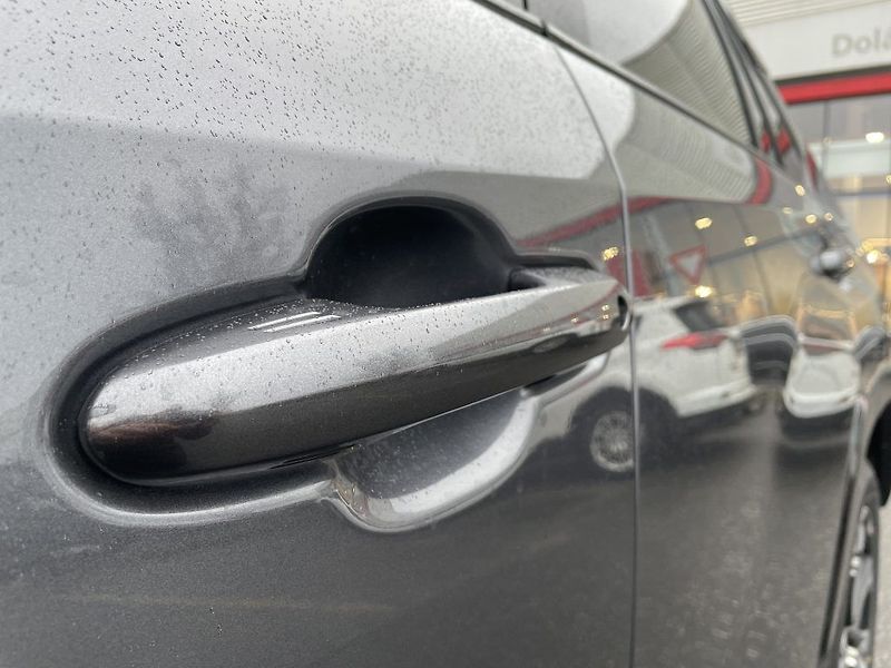 Toyota RAV4 2.5 Plug-in Hybrid ODBĚR 11/26 - fotka 34 z 36
