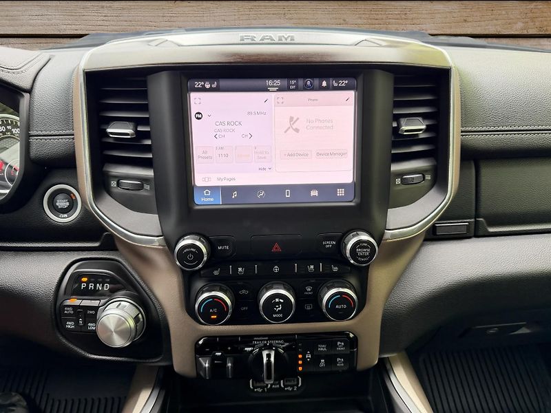 Dodge RAM (2022) +LARAMIE+VZDUCH+OFFROAD PAKET+ - fotka 19 z 23