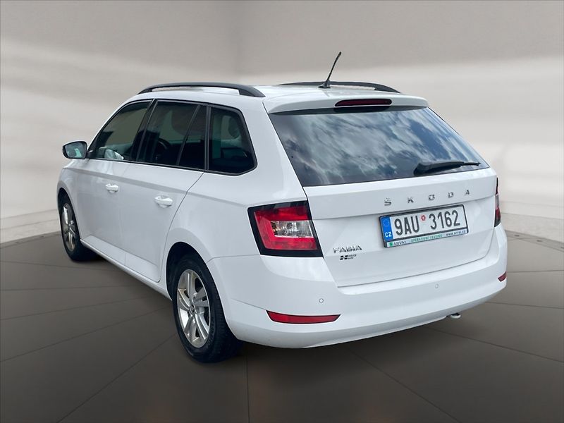 Škoda Fabia 1,0 TSI 70 Ambition - fotka 4 z 11