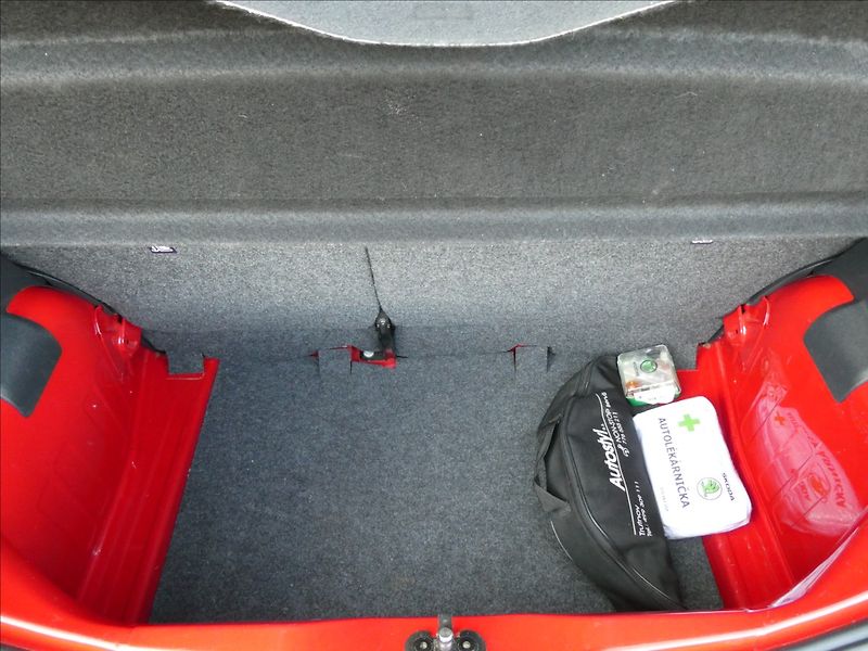 Škoda Citigo 1,0 MPi Elegance,2xkola,1.maji - fotka 14 z 41