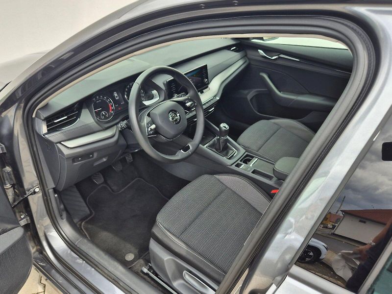 Škoda Octavia (2024) Ambition 2.0 TDI 85 kW 6°manuá - fotka 11 z 28