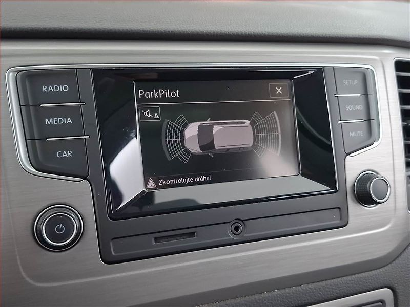 Volkswagen Golf Sportsvan (2014) 1.2 TSI, Automat, Pan. střecha - fotka 15 z 19