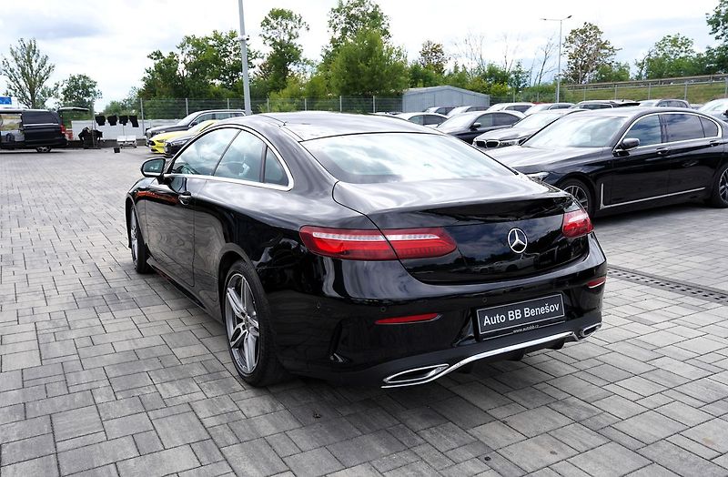 Mercedes-Benz Třídy E E 300d AMG Avantgarde/245 PS - fotka 4 z 34