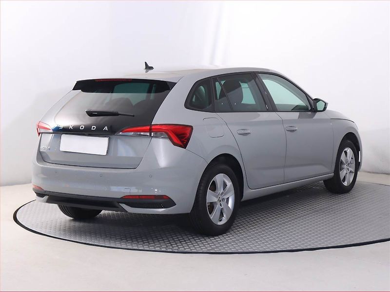 Škoda Scala (2024) 1.0 TSI - fotka 5 z 19