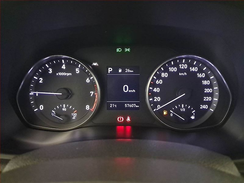 Hyundai i30 (2023) Smart 1.0 T-GDI - fotka 11 z 20