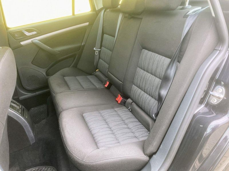 Škoda Octavia 1,6TDi (77kW)*PŮVOD ČR* - fotka 14 z 18