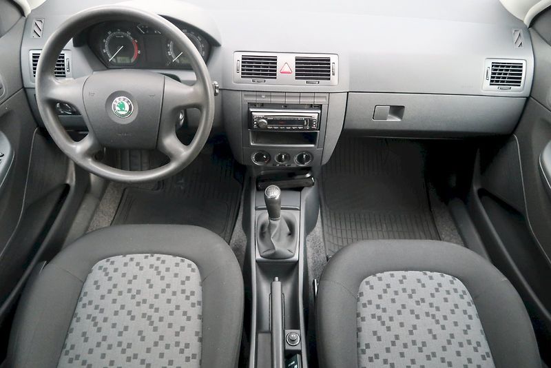 Škoda Fabia (2006) Classic 1,2 / 47 kW - fotka 5 z 30
