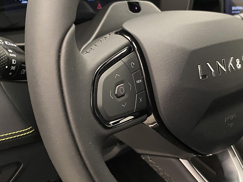 Lynk & Co 01 CORE PHEV AUT CZ 1.maj - fotka 18 z 72