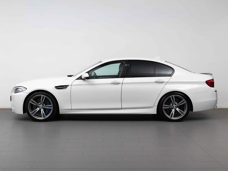BMW M5 - fotka 3 z 22