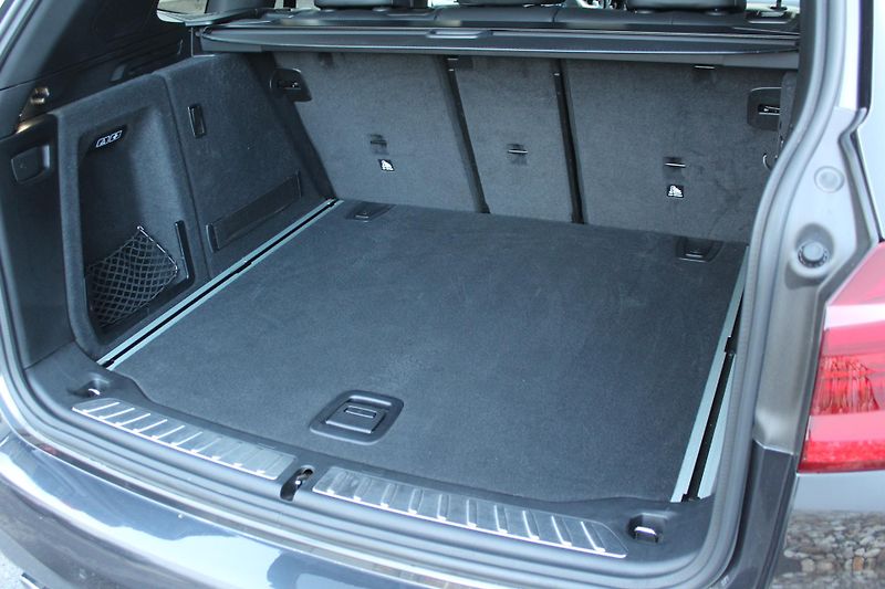 BMW X3 xDrive30d Mpaket CZ DPH - fotka 23 z 25