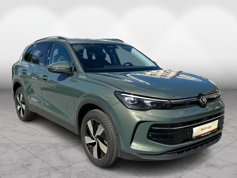 Volkswagen Tiguan People 1,5 TSI 150 kW eHybrid - fotka 8 z 24