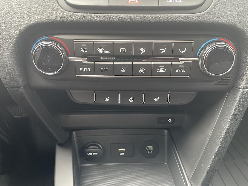 Kia Ceed SW (2025) 1,5T-GDi  TOP 